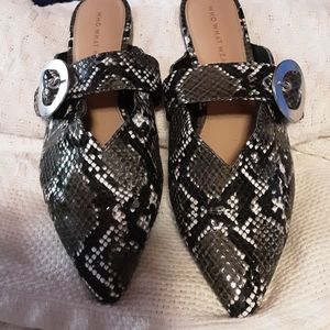 Womans WHO, WHAT, WEAR Leather Sandal